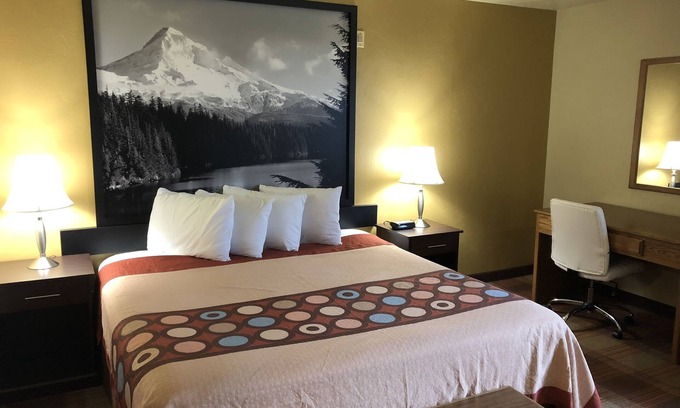 Tri-Cities Hotel | Super 8 by Wyndham Kennewick
