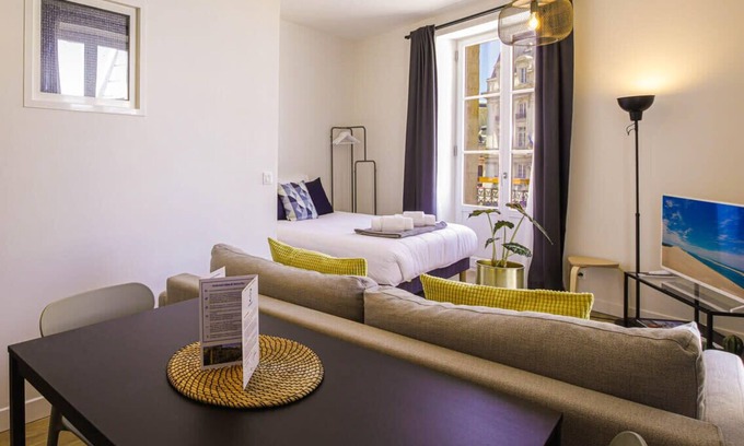 Bordeaux City Centre Apartment | Super apartment in hypercentre for 4 people