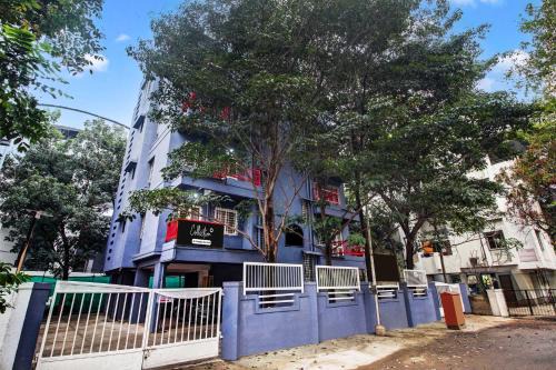 Baner Hotel | Super Collection O Grey House