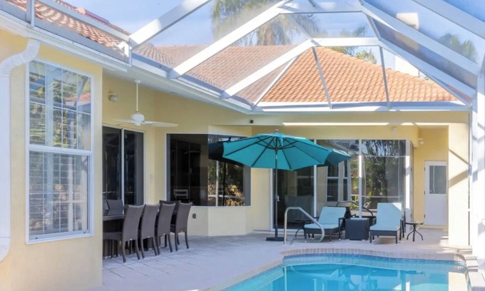 Bird Key Villa | *Super Last Minute Price* Pool Villa 3BR/3.5BA, private pool close to Siesta Key