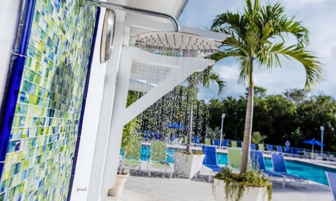 Tavernier Apartment | Superb Ocean View Suite w/heated pool, beach, marina, tennis/pickleball