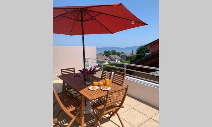 Evian-les-Bains Apartment | Superbe appartement au calme avec vue sur le Lac.