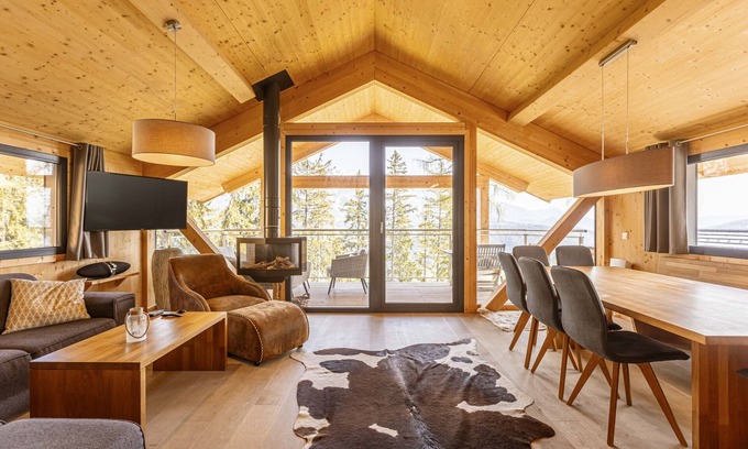 Pichl-Preunegg Ski Chalet | Superior Chalet # 12 with sauna & bathtub inside