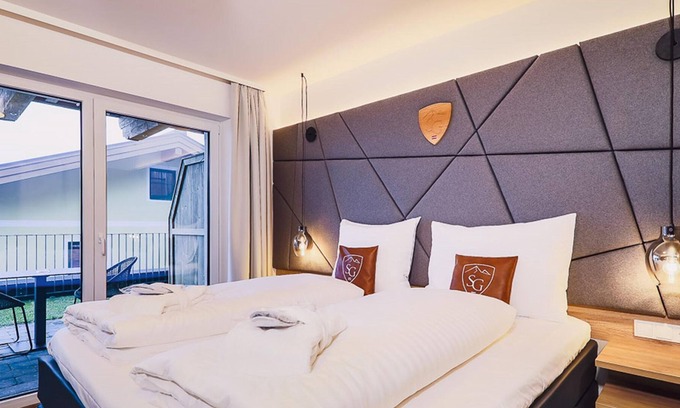 Rain Apartment | Superior Doppelzimmer mit Balkon NRF HP - Hotel Stockinggut by Avenida Leogang
