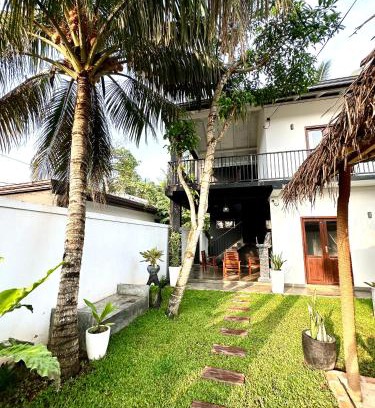 Dickwella House | Surf Heavens