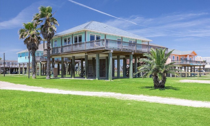Surfside Beach House | Surfside Retreat - Great Views & Steps from Beach