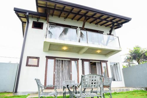 Midigama House | Surfside Serenity Ahangama