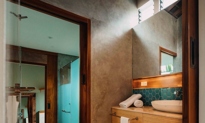 Kuta Villa | Sustainable villa overlooking Kuta bay