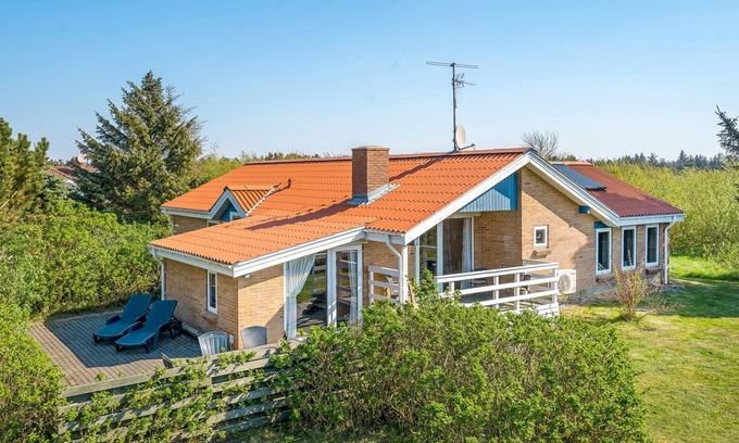 Lodbjerg Hede House | "Svane" - 1.2km from the sea by Interhome