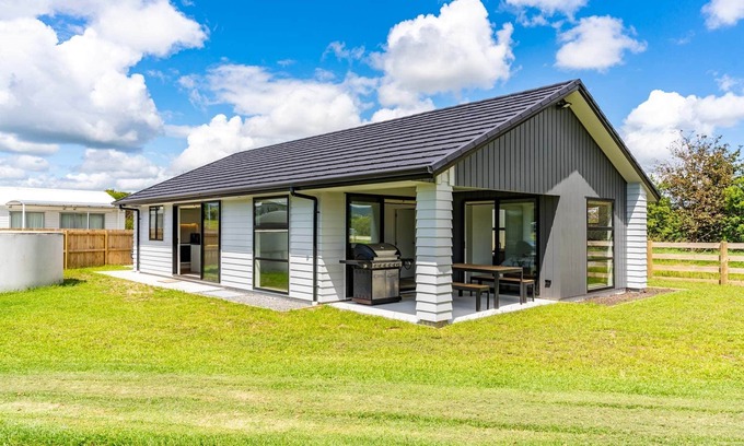 Mangawhai Heads House | Sweet and Stylish – Mangawhai Heads Holiday Home