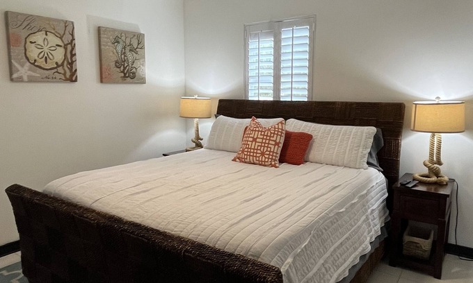 St. Augustine House | Sweet Retreat Luxury Apt - pet friendly 🐶
