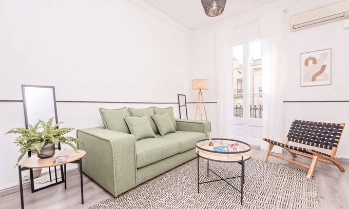 La Nova Esquerra de l'Eixample Apartment | Sweett | Rocafort 302