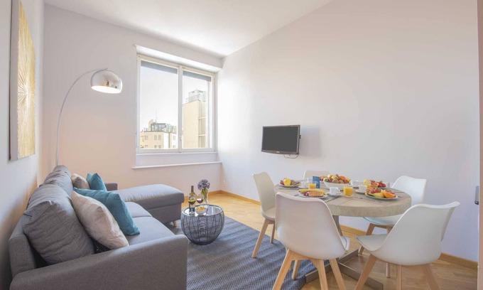 Milan Centre Apartment | Sweett | Torre Velasca III