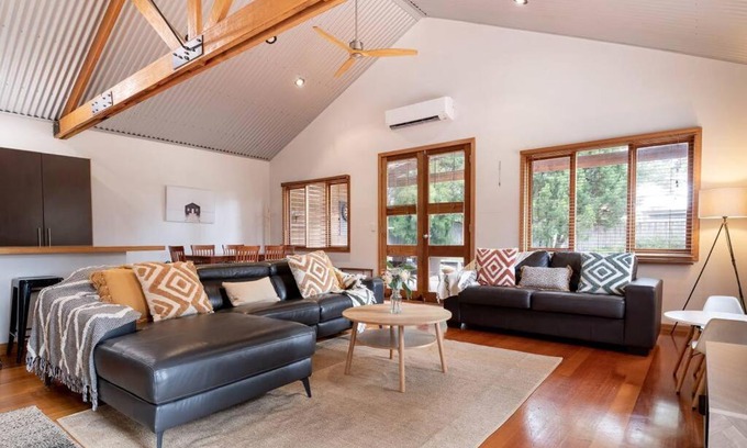 Stieglitz Apartment | Swift's at Stieglitz
