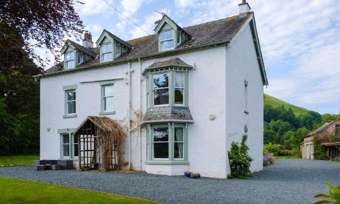 Keswick House | SWINSIDE LODGE, pet friendly, character holiday cottage in Keswick