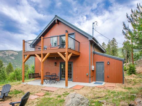 Idaho Springs House | Switchback Little Divide cabin