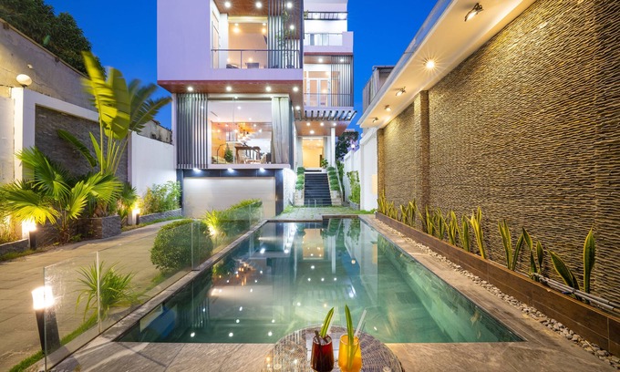 Ngu Hanh Son Villa | T P Pool Villa