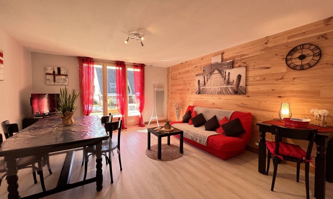 Cauterets Apartment | T2 ensoleillé avec terrasse et vaste jardin commun