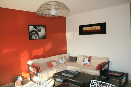 Saint-Pierre-la-Mer Apartment | T3 vue mer 100m de la plage wifi et parking