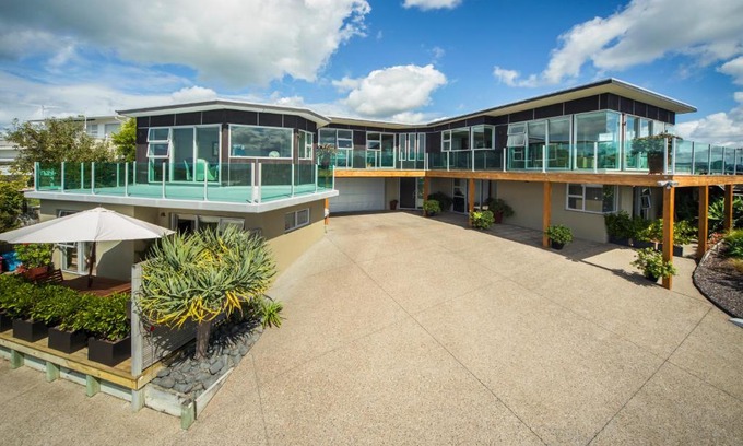 Snells Beach Bed & Breakfast | Tahi Lodge - Matakana Coast