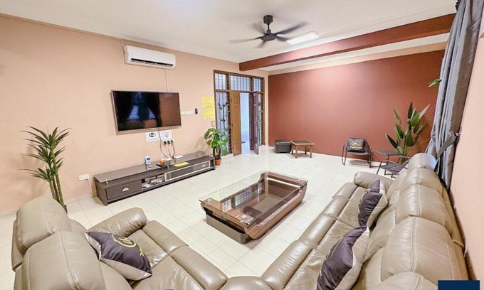 Central District House | Taman Iskandar at Bukit Pelangi By UHA