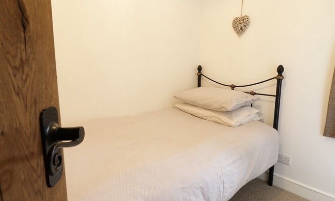 Corris Cottage | Tanrallt, CORRIS