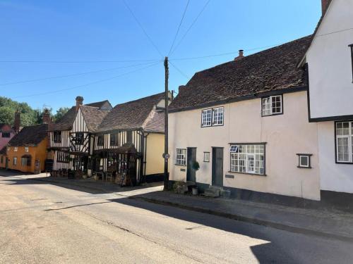 Ipswich House | Taper House - Cosy Medieval Cottage