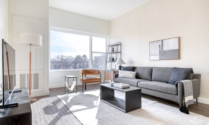 Elmhurst Apartment | Tasteful Elmhurst 1BR w/Lounge, Pool & Gym nr Metra, by Blueground