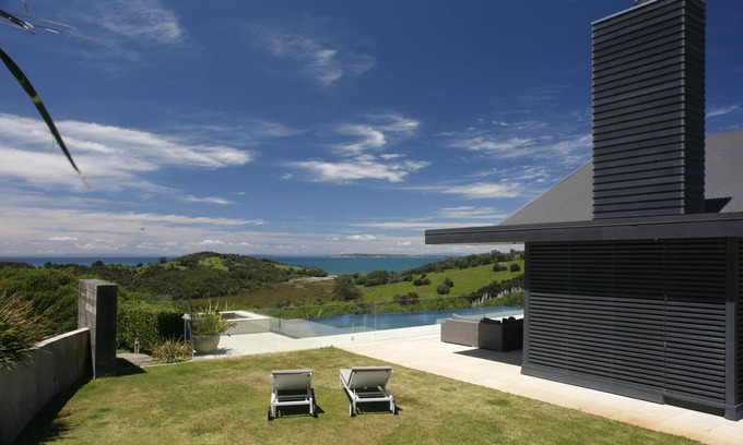 Mahurangi West House | Te Muri Ridge Private Luxury Retreat