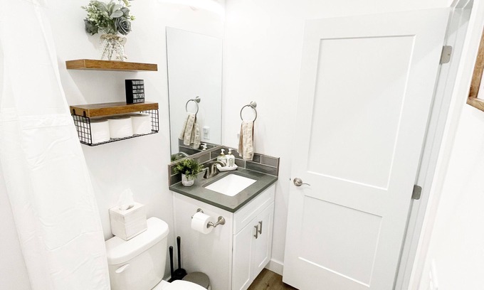 Moses Lake House | Tee Box Retreat - Home in The Legacy Golf Course