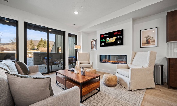 Wolf Creek Condo | Tee & Ski Pt B103 |Ski Retreat |Mtn Views & Fireplace