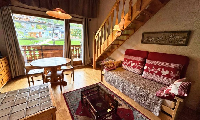 Saint-Martin-de-Belleville Apartment | Ten Peak Residence - Cosy apartment at the foot of the slopes in the heart of the 3 Valleys