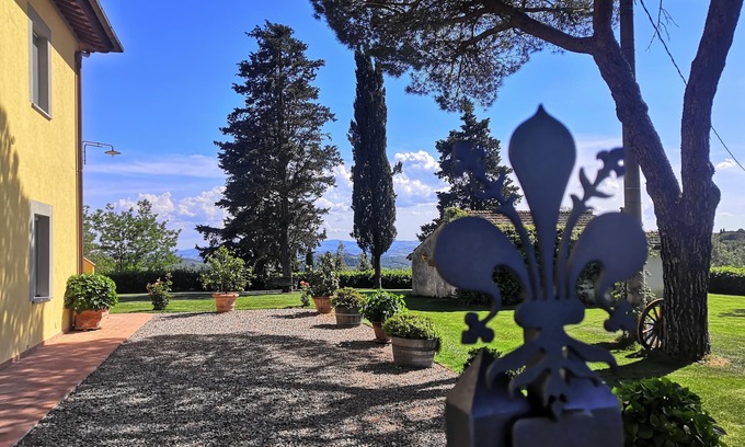 Montespertoli Other | Tenuta Barbadoro Farmhouse Apartments