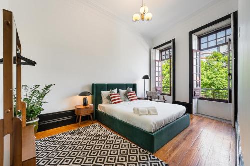 Uniao de Freguesias do Centro Apartment | Terraced Apartment in the Heart of Porto - Free Parking