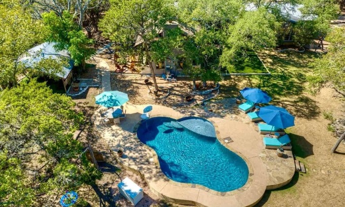 Wimberley House | Terracotta Retreat/Sleeps 30!