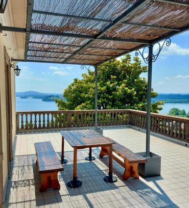 Gavirate Apartment | Terrazza Mirabella