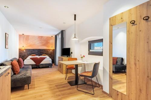 Terlano Apartment | Thanhammer Apt Porphyr