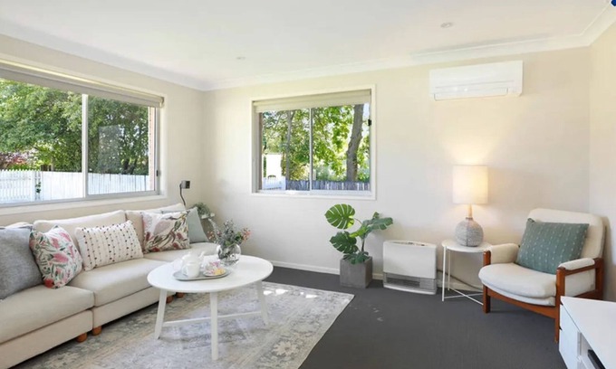 Bowral House | That Pink House! – pets welcome