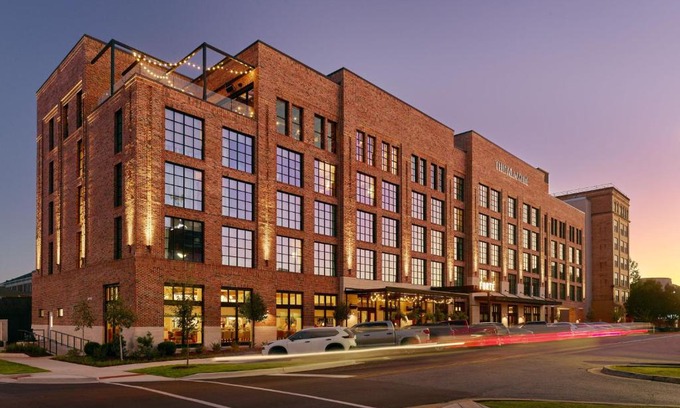 Tuscaloosa Hotel | The Alamite, Tuscaloosa, a Tribute Portfolio Hotel