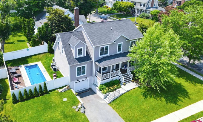 Rye Brook House | The All Seasons Oasis! Entire home. Pool is Open Thru Sept!