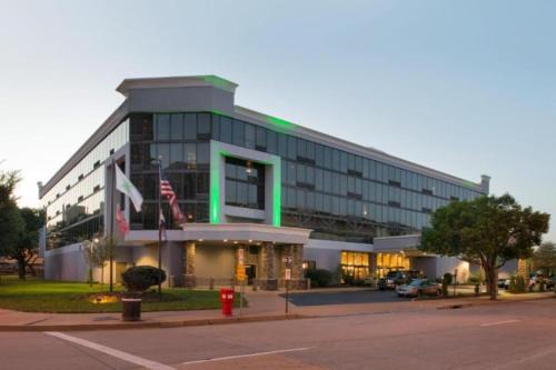 Downtown St. Louis Hotel | The Arch Convention Hotel