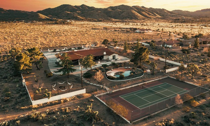 Yucca Valley Villa | ▵ The Artanis Villa