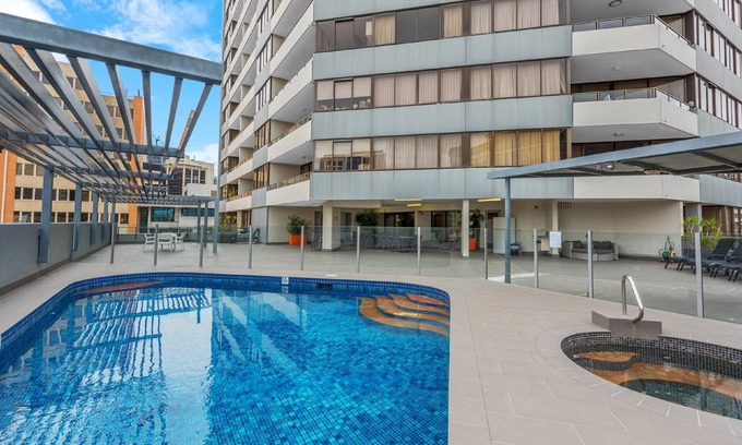 Spring Hill Apartment | The Astor Apartments