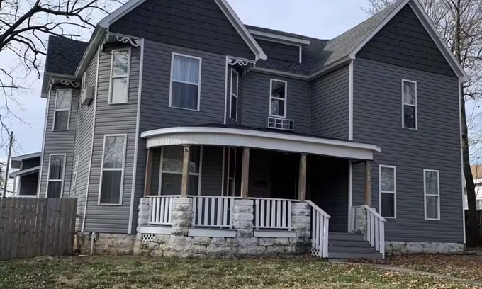 Midtown Apartment | The B Flat