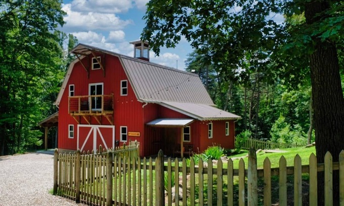 Rockbridge House | The Barn in Hocking Hills