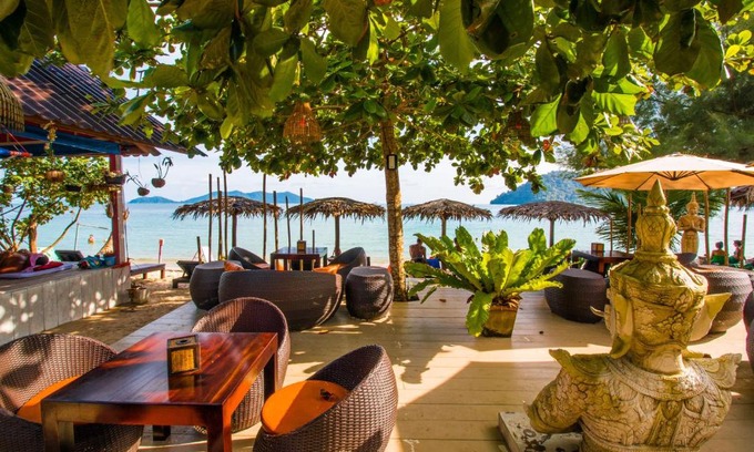 Khong Koi Beach House | The Beach Cafe