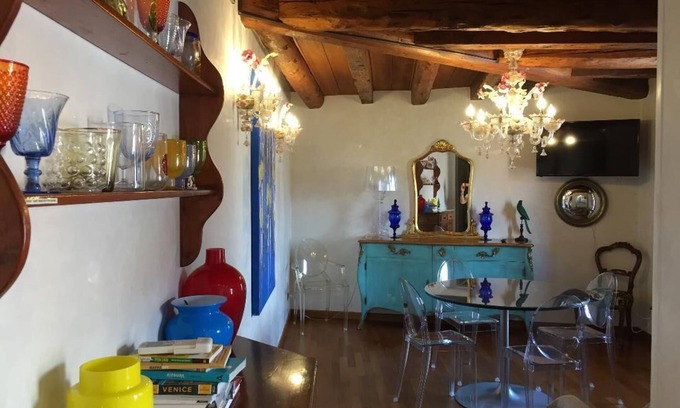 Santa Croce Apartment | The best location with fantastic canal views