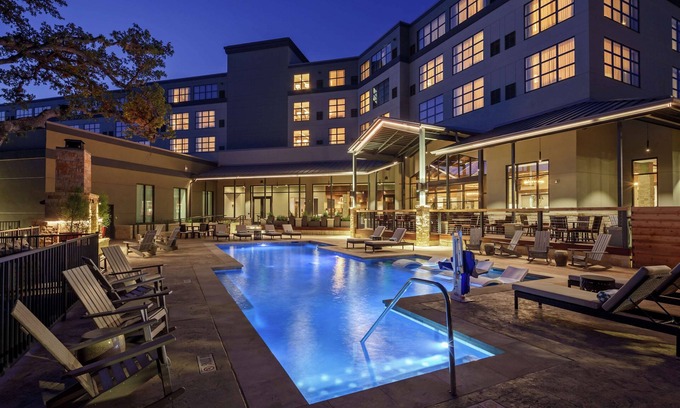 Boerne Hotel | The Bevy Hotel Boerne, a DoubleTree by Hilton
