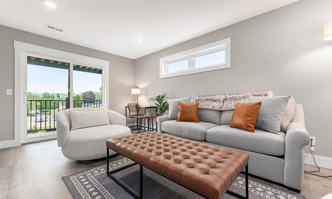 Lake Leelanau Condo | 🌤 The Birches - Condotel Downtown Lake Leelanau ➠ Unit 5