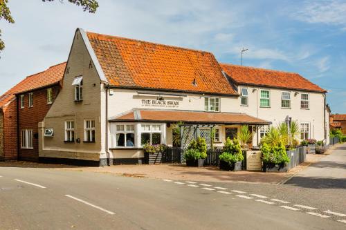 Horsham St Faith Hotel | The Black Swan Inn